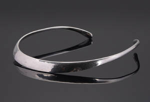 David Andersen. Halsring af Sterlingsølv