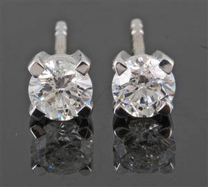 Earrings in 14k set with brilliant cut diamonds 0.60 ct 