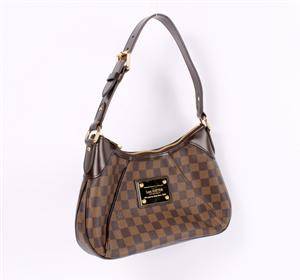Louis Vuitton. Skuldertaske, model Thames