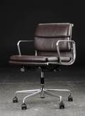 Charles Eames. Soft Pad kontorstol, Model EA-217 