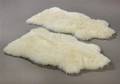 To Argentinske lammeskind. Farve Hvid. Super soft. 2
