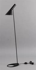 Arne Jacobsen. AJ standerlampe