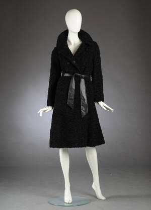 Vintage pelsfrakke af sort persianer, str. 38 Denne vare er sat til omsalg under nyt varenummer 3982000