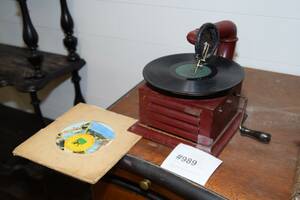 Skivspelare 16x16 cm, H 17 cm