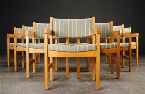 Hans J. Wegner. Otte armstole, bøg, Getama 8