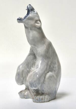Royal Copenhagen. Isbjørn af porcelæn, nr. 502