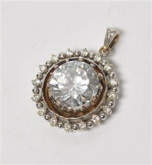 Vedhæng  med Cubic Zirkoina  og diamanter - 18 kt. hvidguld