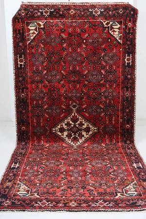 Persisk handknuten matta Hosseinabad , mått 340x175 cm.