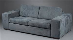 Tre-pers sofa betrukket med alcantara