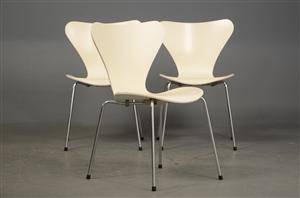 Arne Jacobsen, tre stole, model 3107, Syveren 3