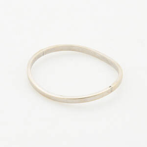 Armring 18 k vitguld