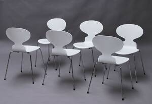 Arne Jacobsen. Sæt på seks stole, Myren, model 3101, nylakerede 6 