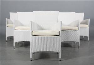 Havemøbler. Seks havestole, hvid polyrattan, aluminium stel. 6 