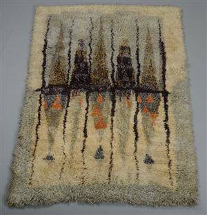 Vægtæppe med graveret mærke. 176x130 cm.