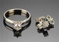 Solitaire ring med ørestikker, 14 kt hvidguld og diamant 3
