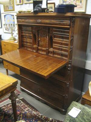 Byrå med skrivklaff,  längd 110