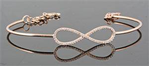 Bracelet in 14k set with brilliant cut diamonds approx. 0.65ct