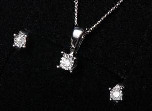 Smykkesæt af sterlingsølv prydet med diamanter 0,03 ct. 3