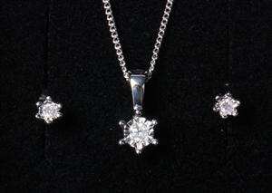 Smykkesæt af sterlingsølv prydet med diamanter 0,05 ct. 3