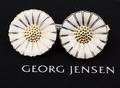 Georg Jensen. `Daisy´ ørestikker af forgyldt og emailleret sterlingsølv