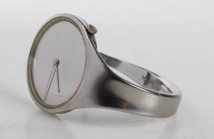 Georg Jensen. Bøjleur med rund spejlskive.