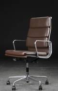 Charles Eames. Soft Pad kontorstol, Model EA-219