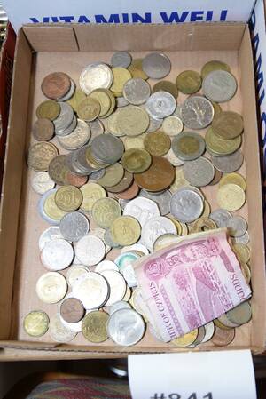 Blandade mynt och sedlar