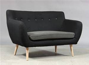 To-pers. sofa - Sort med gråt sæde
