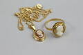 Halsband
