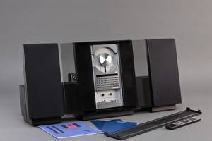 Bang Olufsen. Beosound Overture med Beolab 2500 højttalere, samt fjernbet.