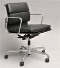 Charles Eames. Soft Pad kontorstol, model EA-217  