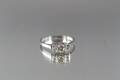 Ring i vitguld 18 k med briljanter 5 st 0,17  0,04 ct