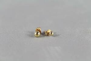 Örhängen i guld 18 k 1 par