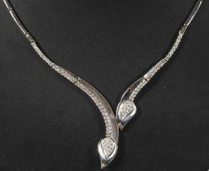 Halsband i 14k guld med cubic zirconia