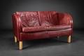 Stouby Møbler. 2-pers. sofa, læder