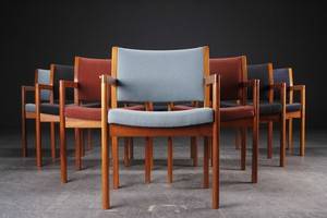 Christian Hvidt. Otte armstole, mahogni 8 