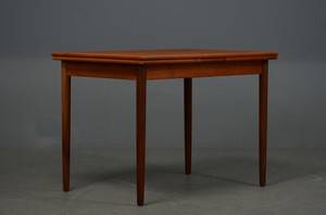 Spisebord af teak med udtræk, 1960erne