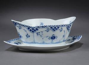 Royal Copenhagen Musselmalet halvblonde sauceskål Denne vare er sat til omsalg under nyt varenummer 4579661