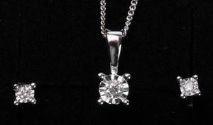 Smykkesæt af sterlingsølv prydet med diamanter 0,15 ct. 3