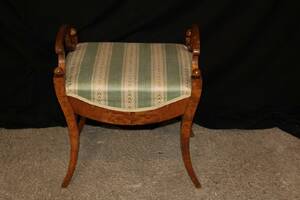 TABURETT KARL JOHAN STIL