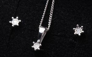 Smykkesæt af sterlingsølv prydet med diamanter 0,03 ct. 3