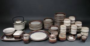 Bing  Grøndahl. Middags- og kaffeservice, serie Mexico 79