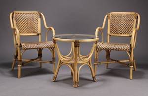 Par lænestole samt sofabord 3