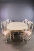 Matgrupp Axet gustaviansk stil 5 delar, bord och stolar 4 st