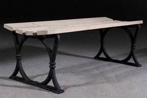 Trädgårdsbänk med gjutjärnsgavlar