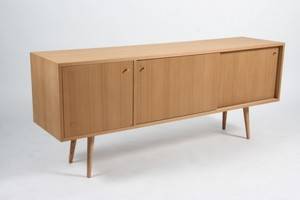 Recollection. Lav skænk af teak