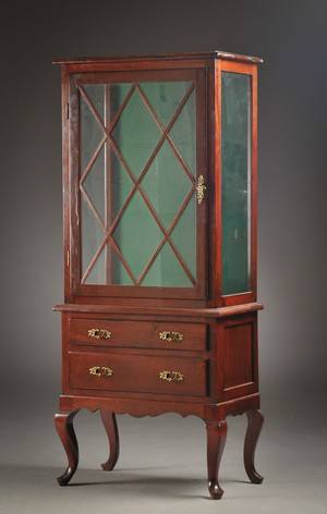Vitrineskab af mahogni