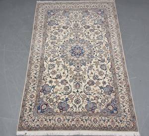 Persisk Nain med silke 329 x 201 cm