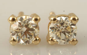 Earrings in 14k with brilliant cut diamonds 0.40 ct This lot has been put up for resale under the new lot no. rnrn4844663