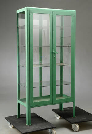 Tandlægeskab af grønlakeret metal